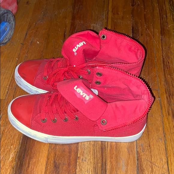 Used - Picture 2 of 3